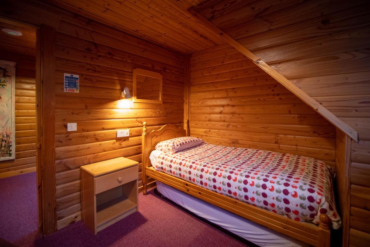 Badaguish Forest Lodges And Camping Pods Aviemore Dış mekan fotoğraf